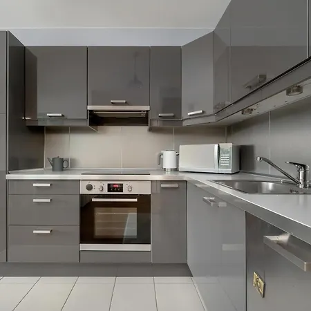 Modern With Balcony In By Renters * Вроцлав